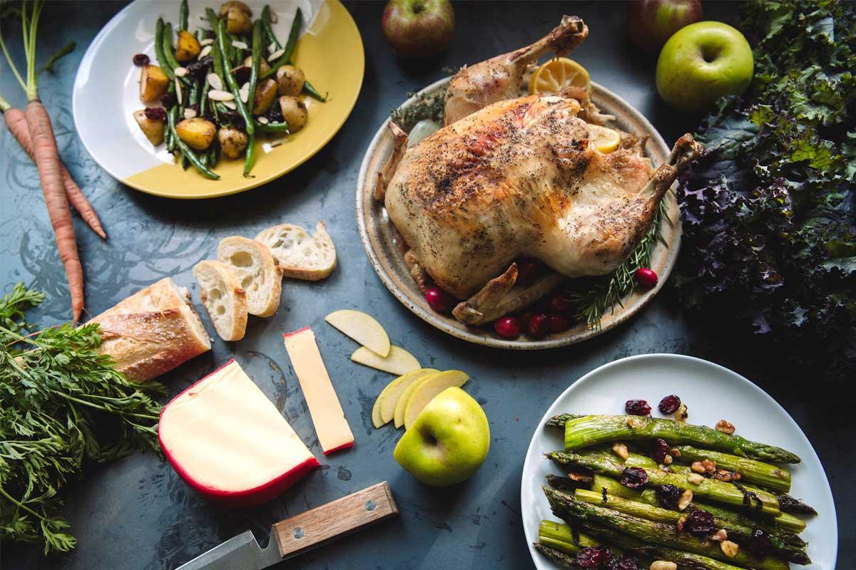 chicken with asparagus cheese and bread