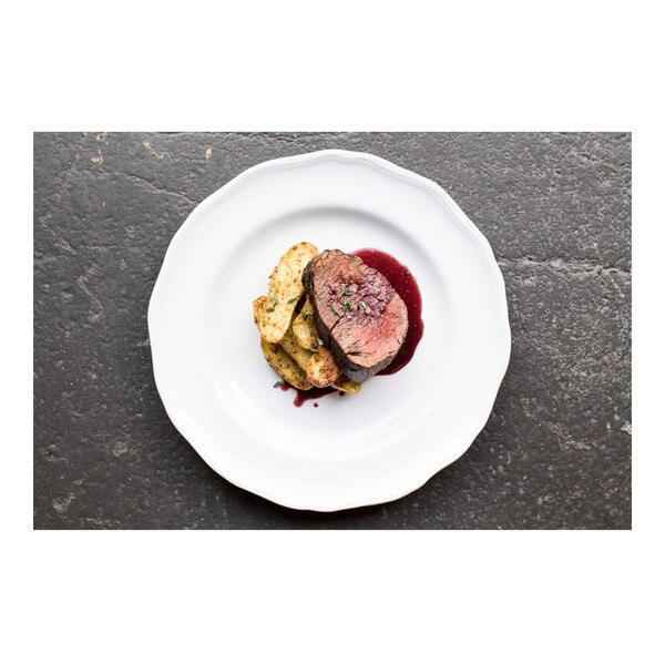 Sliced grass-fed beef tenderloin with fig & fennel sauce & roasted fingerling potatoes, recipe