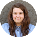 headshot of Tracy